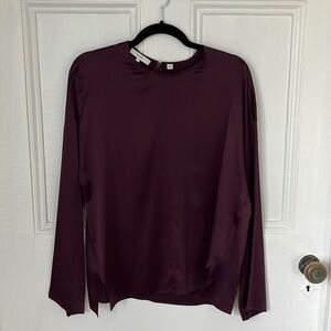 Vince 100% silk relaxed fit maroon purple silk blouse. Like new.